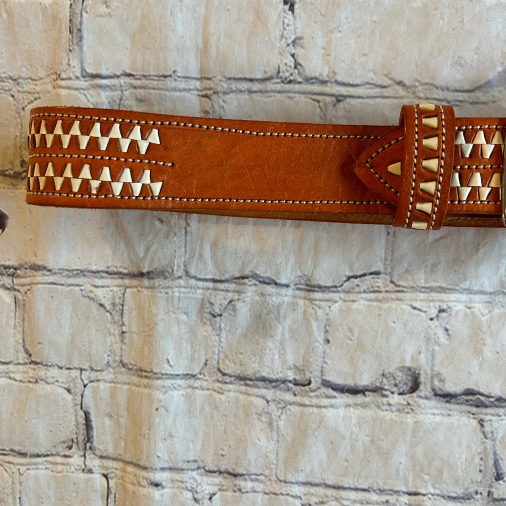 Brown and White Patterned Men's Belt - Picture 13 of 15